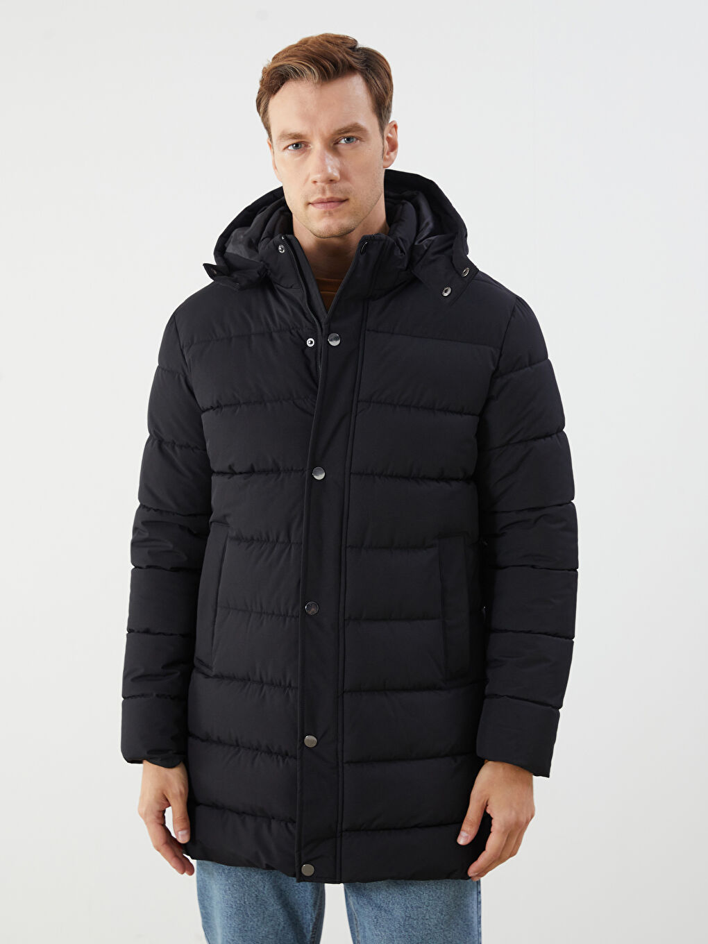 Siyah Standart Kalıp Kapüşonlu Erkek Parka