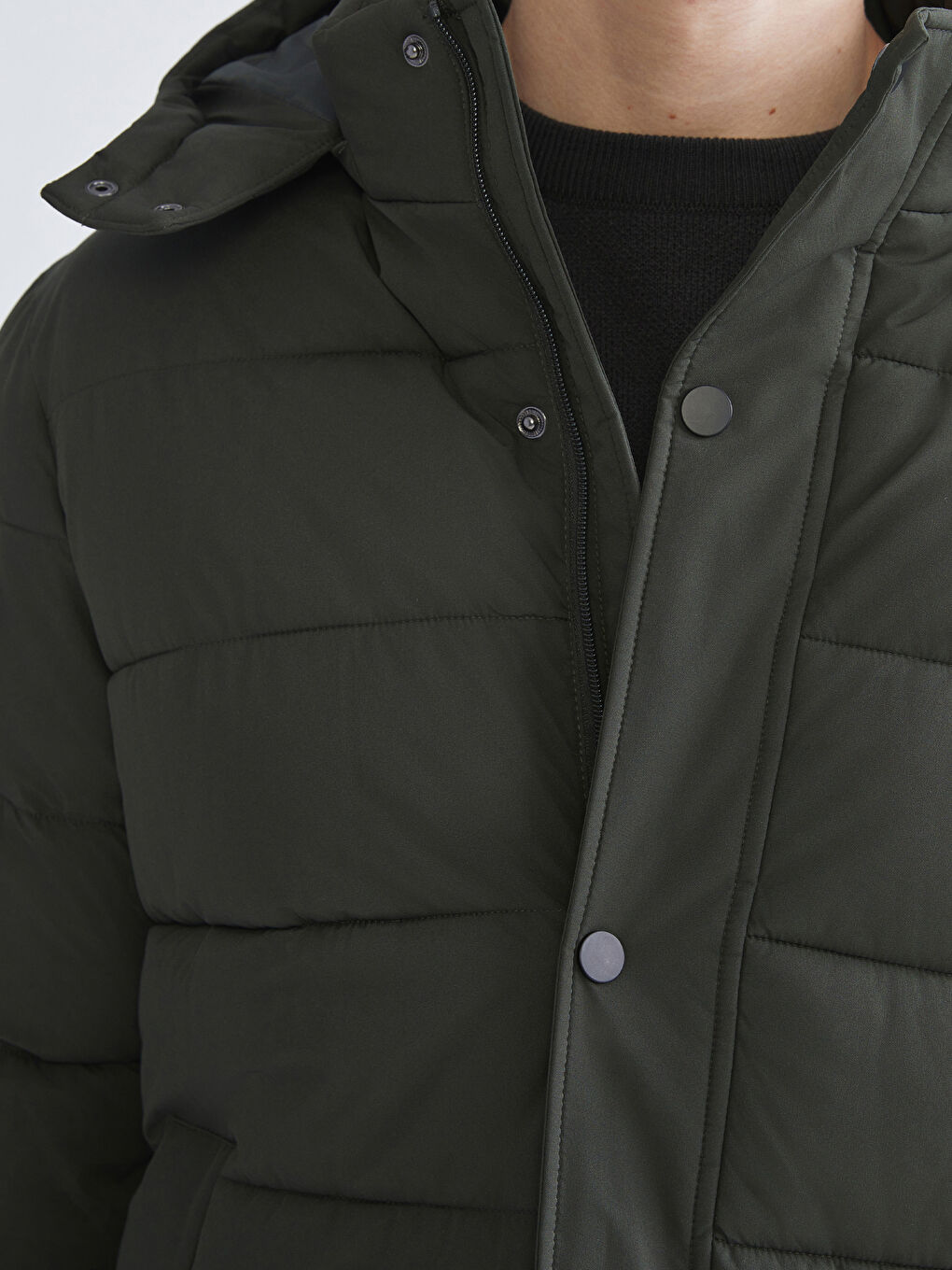 Haki Standart Kalıp Kapüşonlu Erkek Parka-2