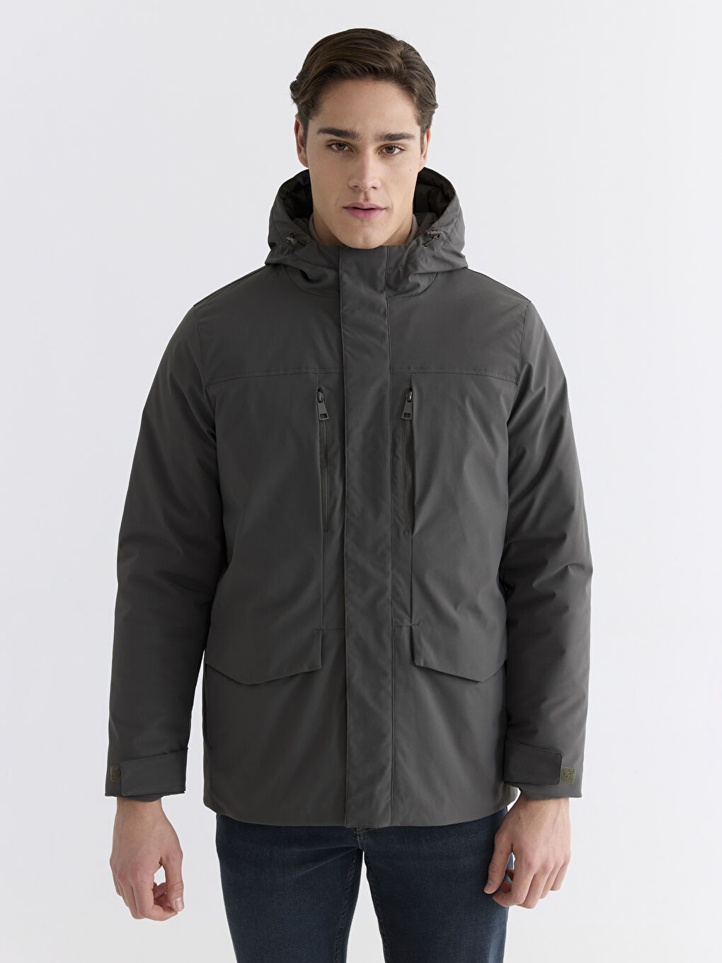 რეგულარული მორგების კაპიუშონიანი მამაკაცის ქურთუკი-1