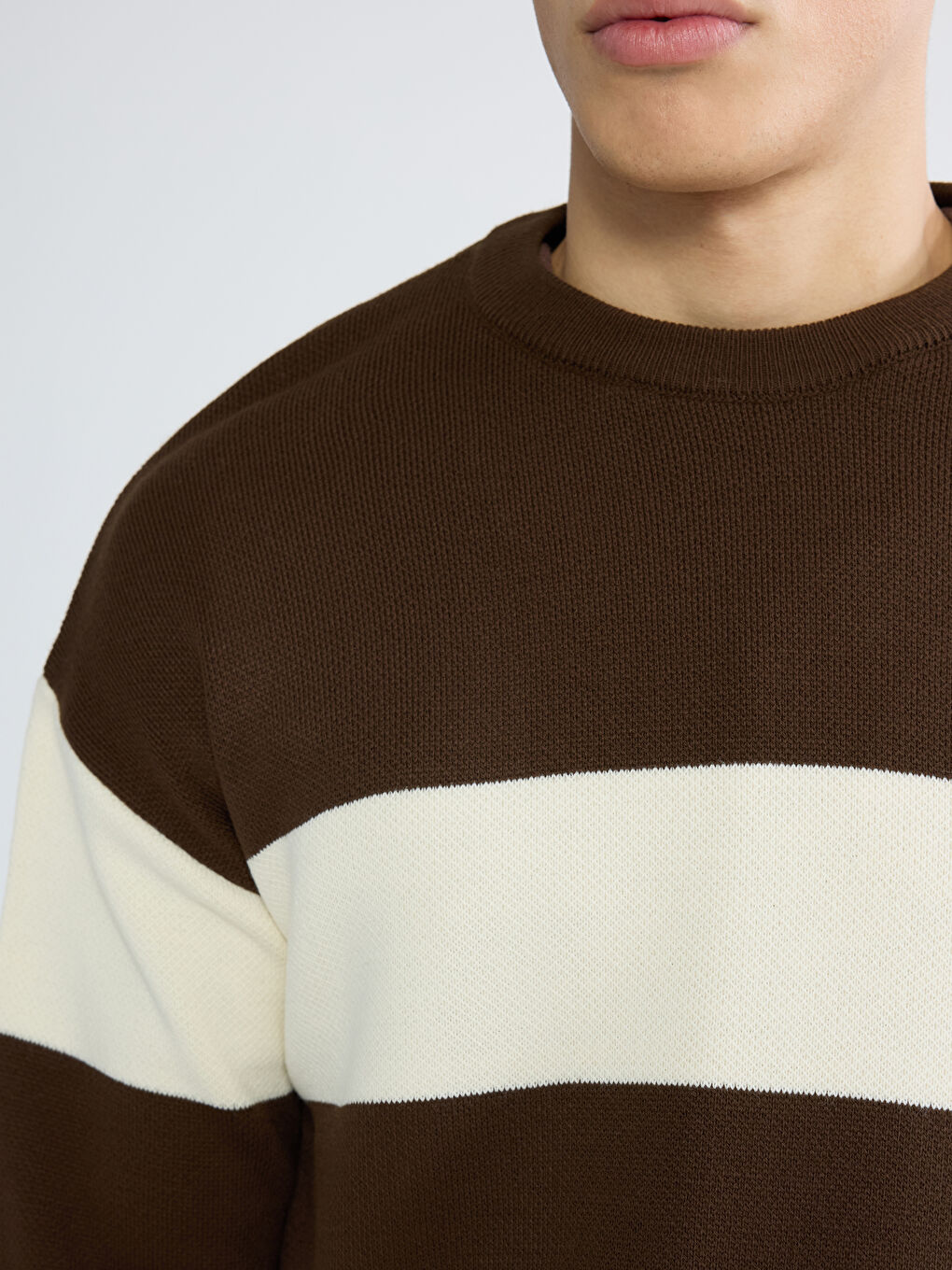 Kahverengi Bisiklet Yaka Çizgili Erkek Triko Kazak-2