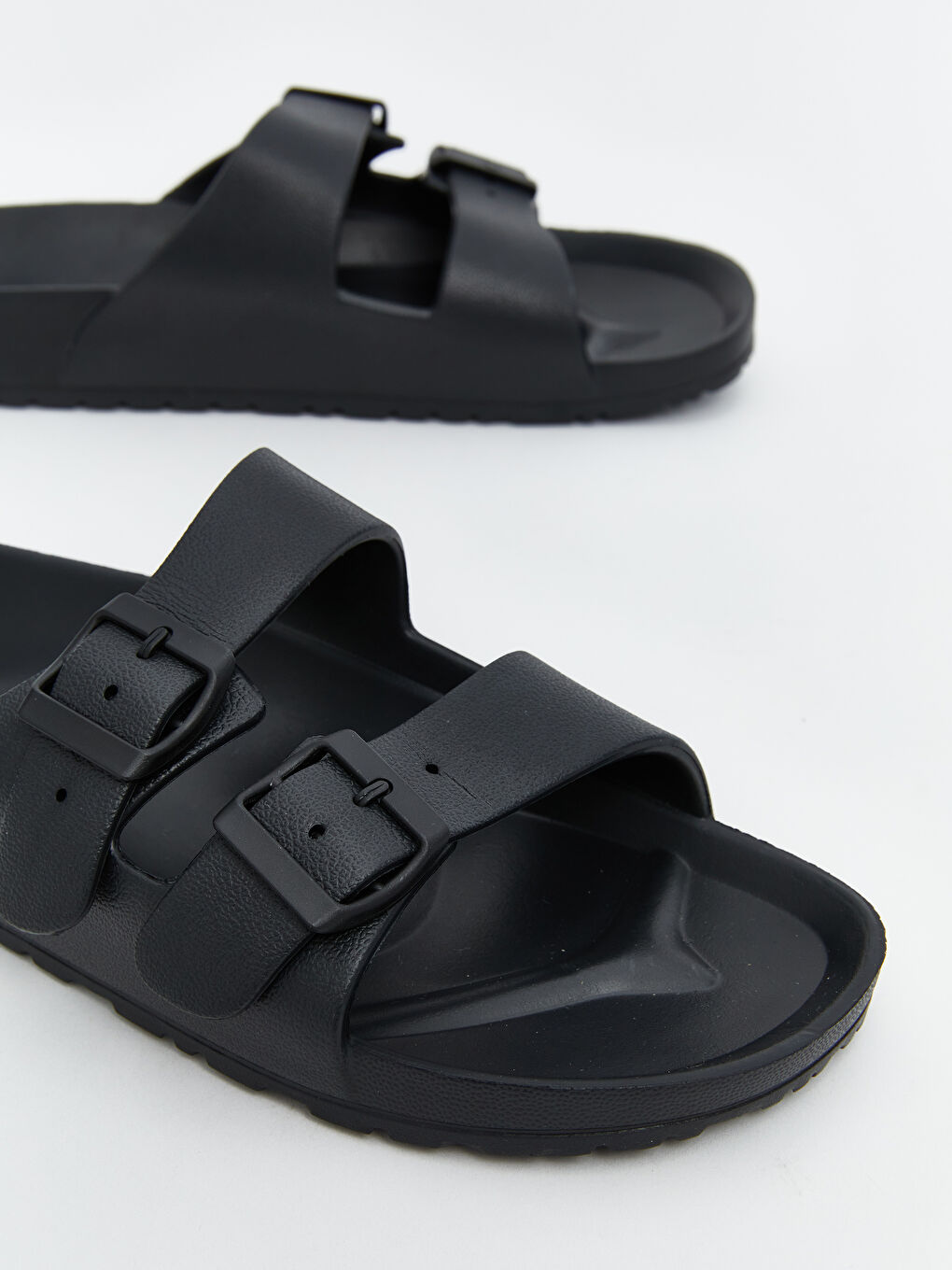 LCW STEPS چەپکە وردەکاریی دارشتەی دوو قایشی نەعل بۆ پیاوان -W59073Z8-CVL