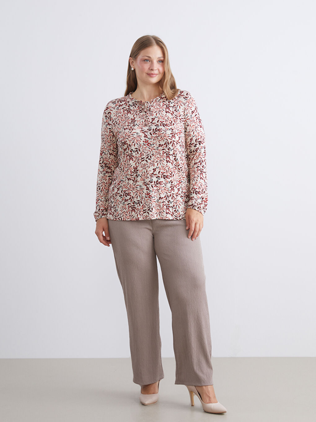 Bej Beli Lastikli Dokulu Kadın Pantolon-1