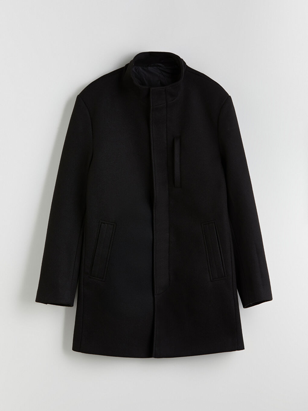 Чоловіче пальто з кашеміру стандартного крою з великим розміром та коміром-хомутом.