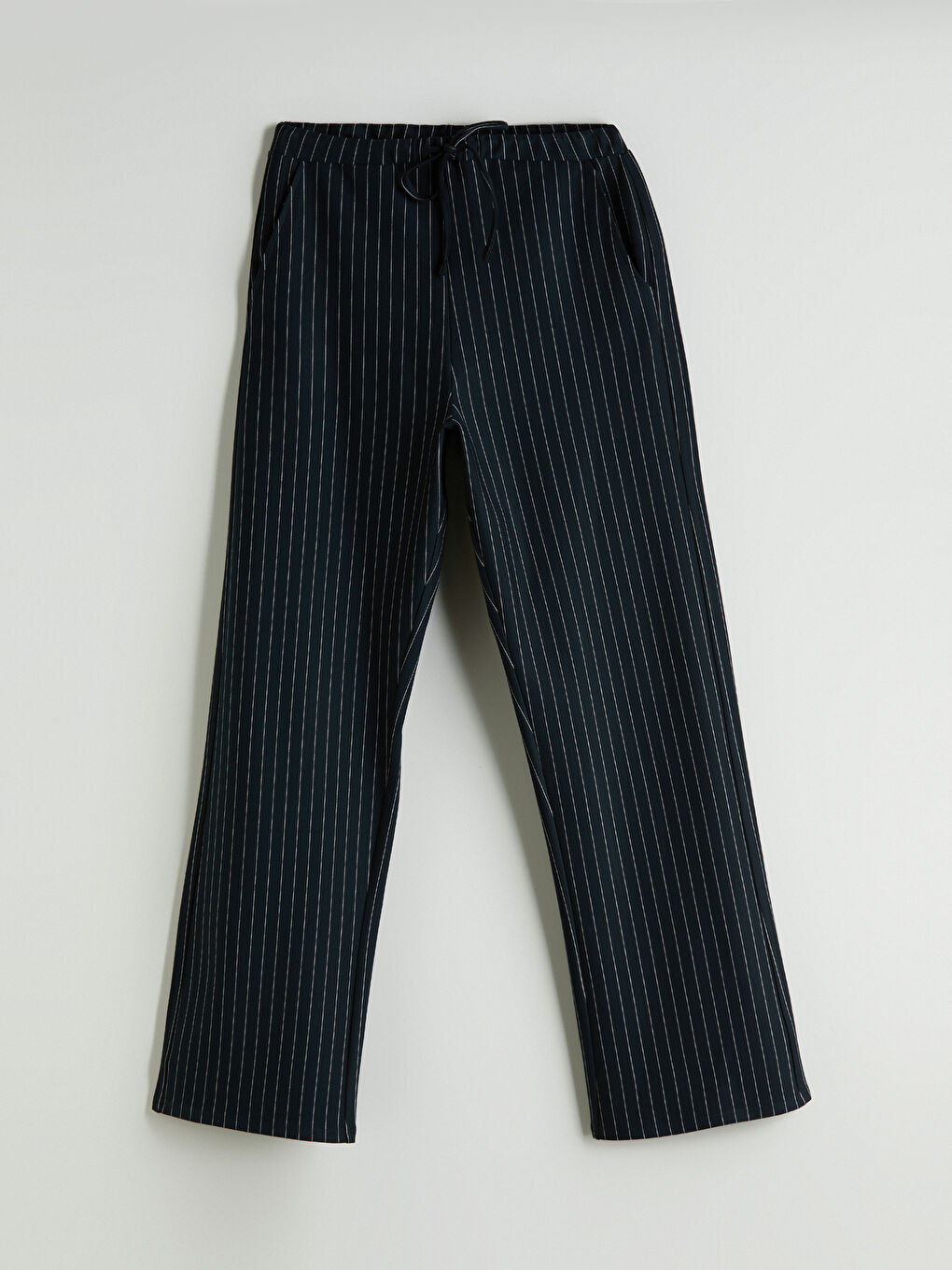 Prugaste pantalone za žene sa elastičnim strukom-5