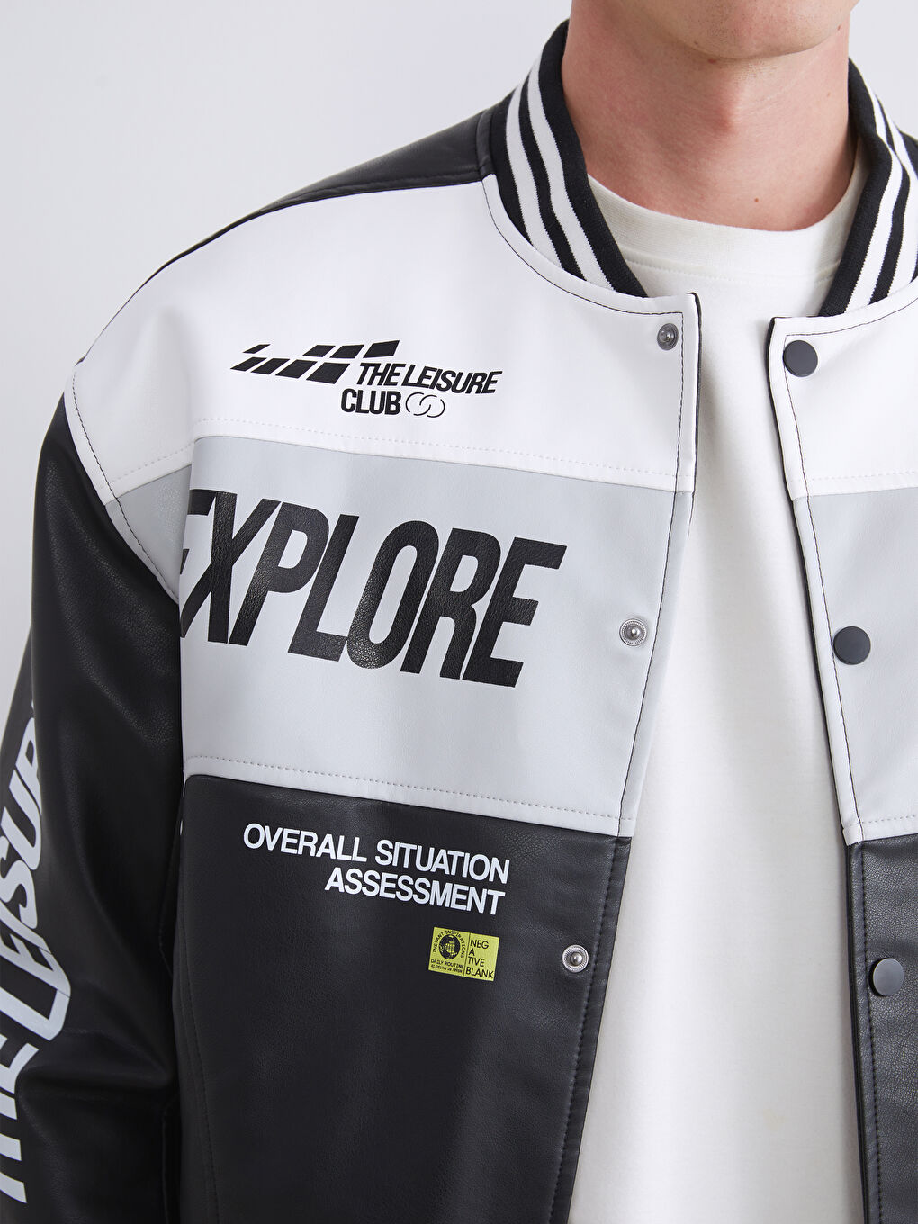 Siyah Rahat Kalıp Kolej Yaka Logolu Erkek Ceket-2