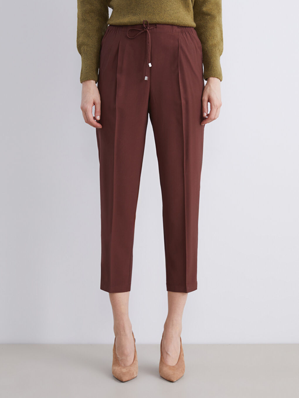 Woman YELLOW Trousers-1