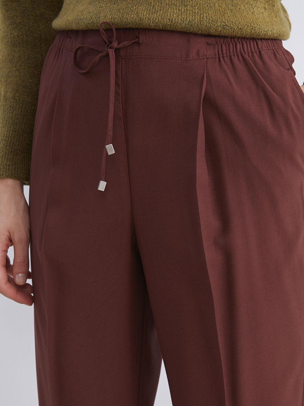 Woman YELLOW Trousers-2
