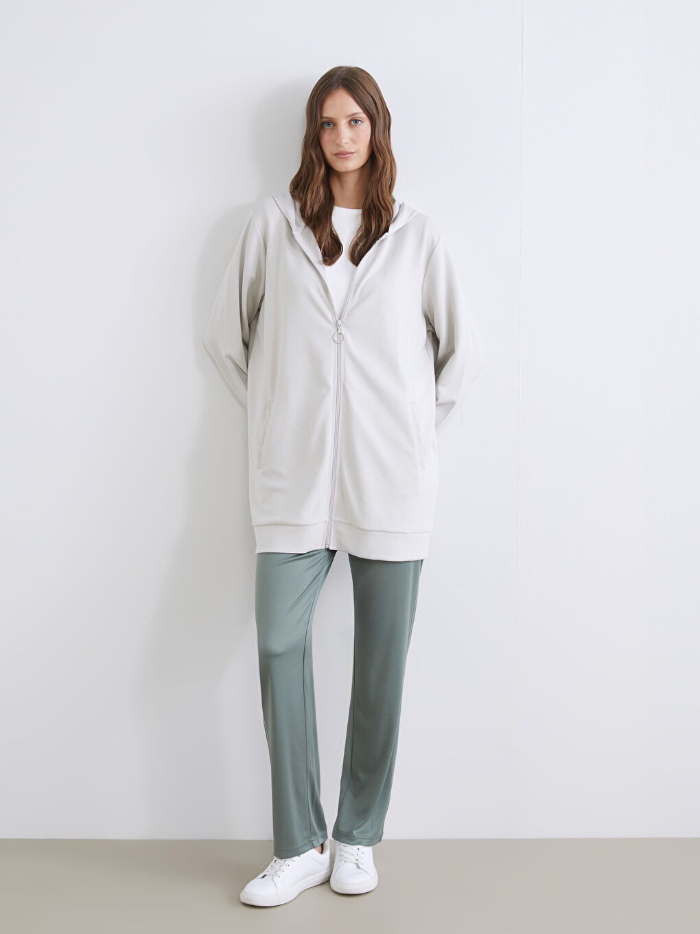 Gri Kapüşonlu Oversize Kadın Fermuarlı Sweatshirt-3