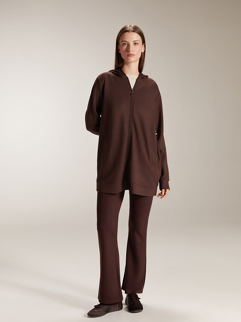 Kahverengi Kapüşonlu Oversize Kadın Fermuarlı Sweatshirt-2