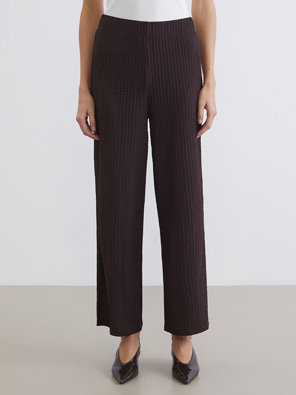 Beli Lastikli Dokulu Geniş Paça Kadın Pantolon-3