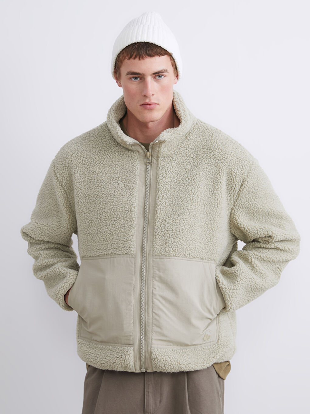 Haki Standart Kalıp Dik Yaka Pelüş Erkek Mont