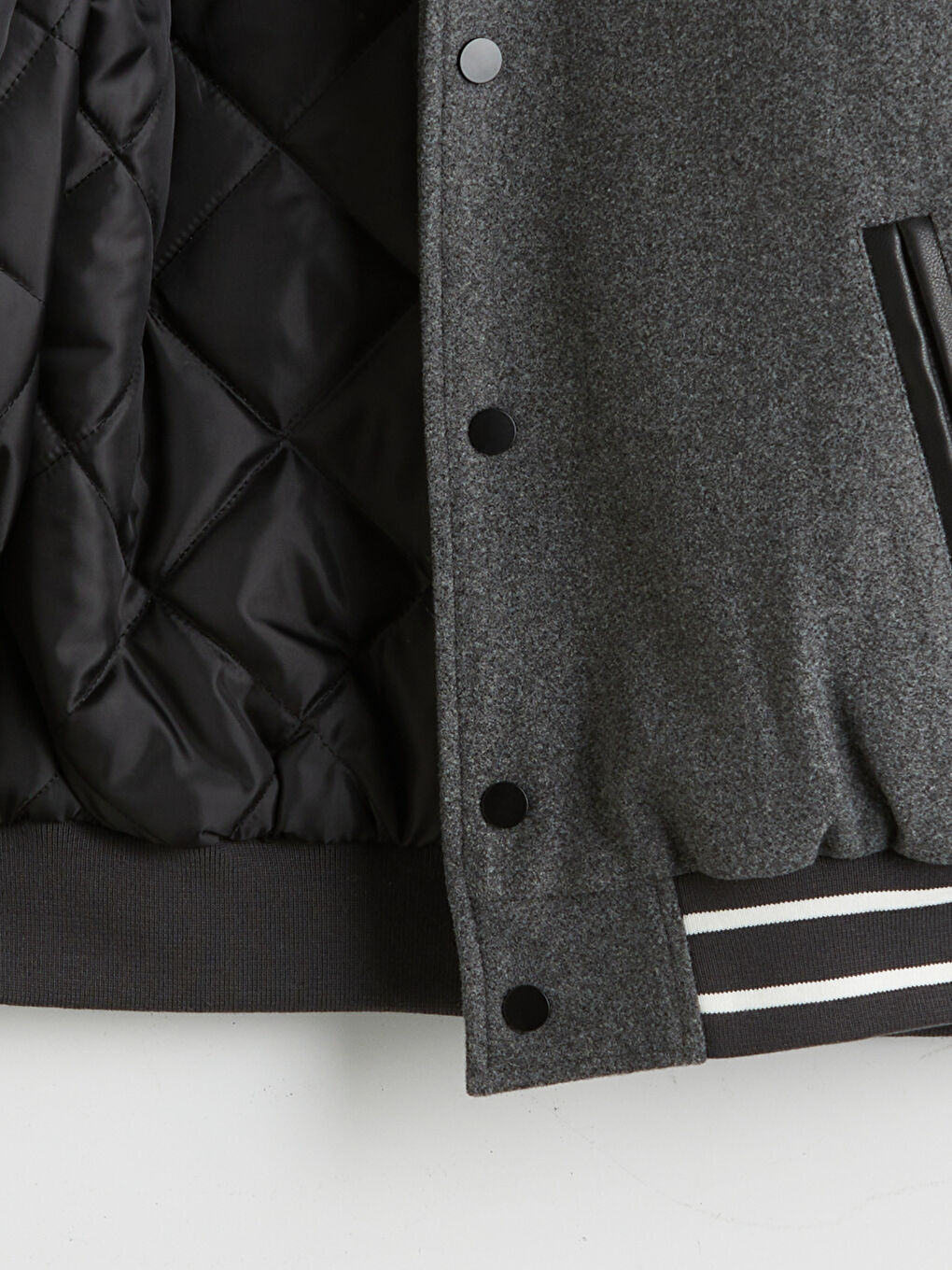 Gri Kolları Deri Detaylı Gömlek Yaka Erkek Mont-7