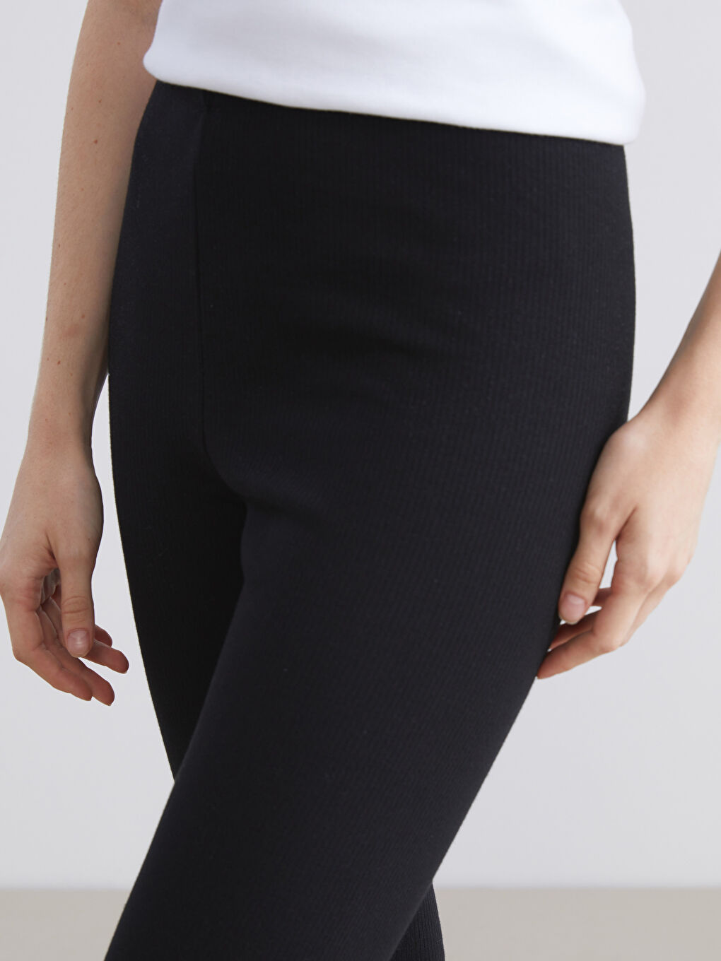 Women's Elasticated Waist Plain Base Layer Leggings-4