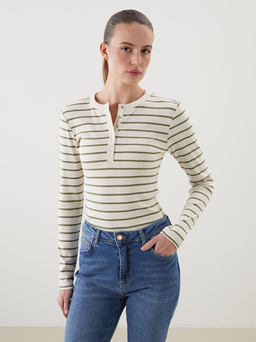 LCWAIKIKI Classic Crew Neck Striped Women's Body -W59462Z8-LFT