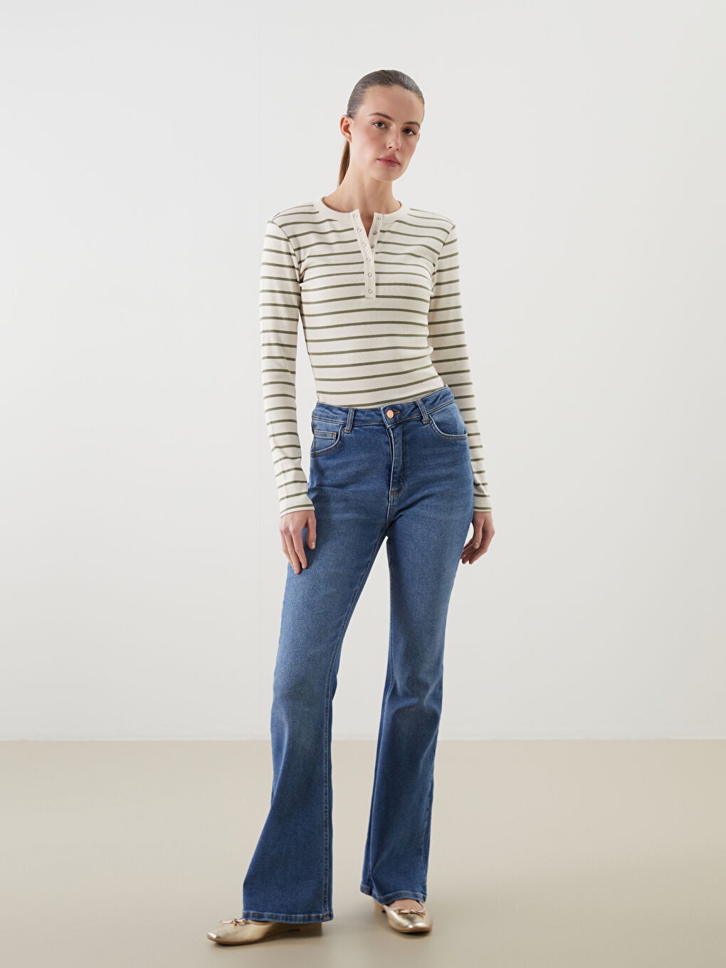 LCWAIKIKI Classic Crew Neck Striped Women's Body -W59462Z8-LFT