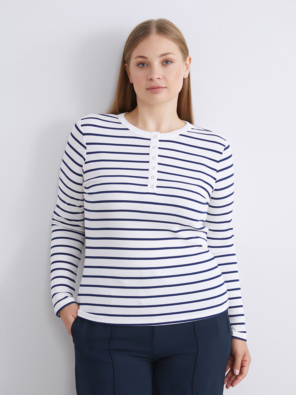 Lacivert Bisiklet Yaka Çizgili Kadın Body-1