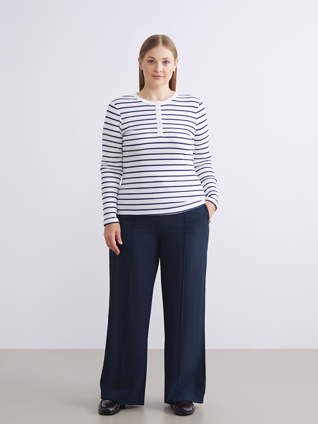 Lacivert Bisiklet Yaka Çizgili Kadın Body-5