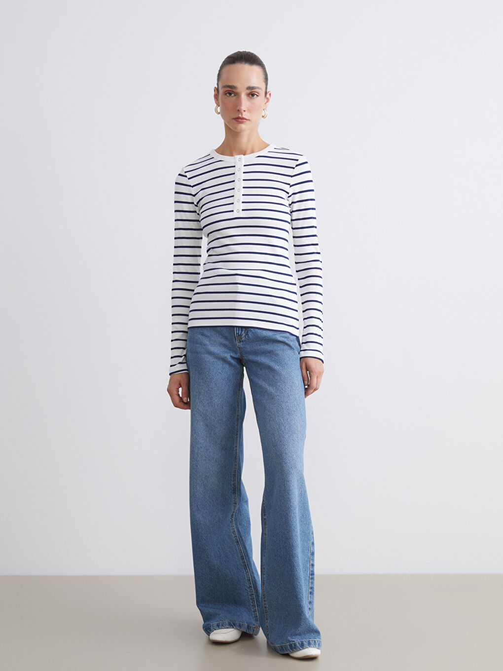 LCWAIKIKI Classic Crew Neck Striped Women's Body -W59462Z8-LGS