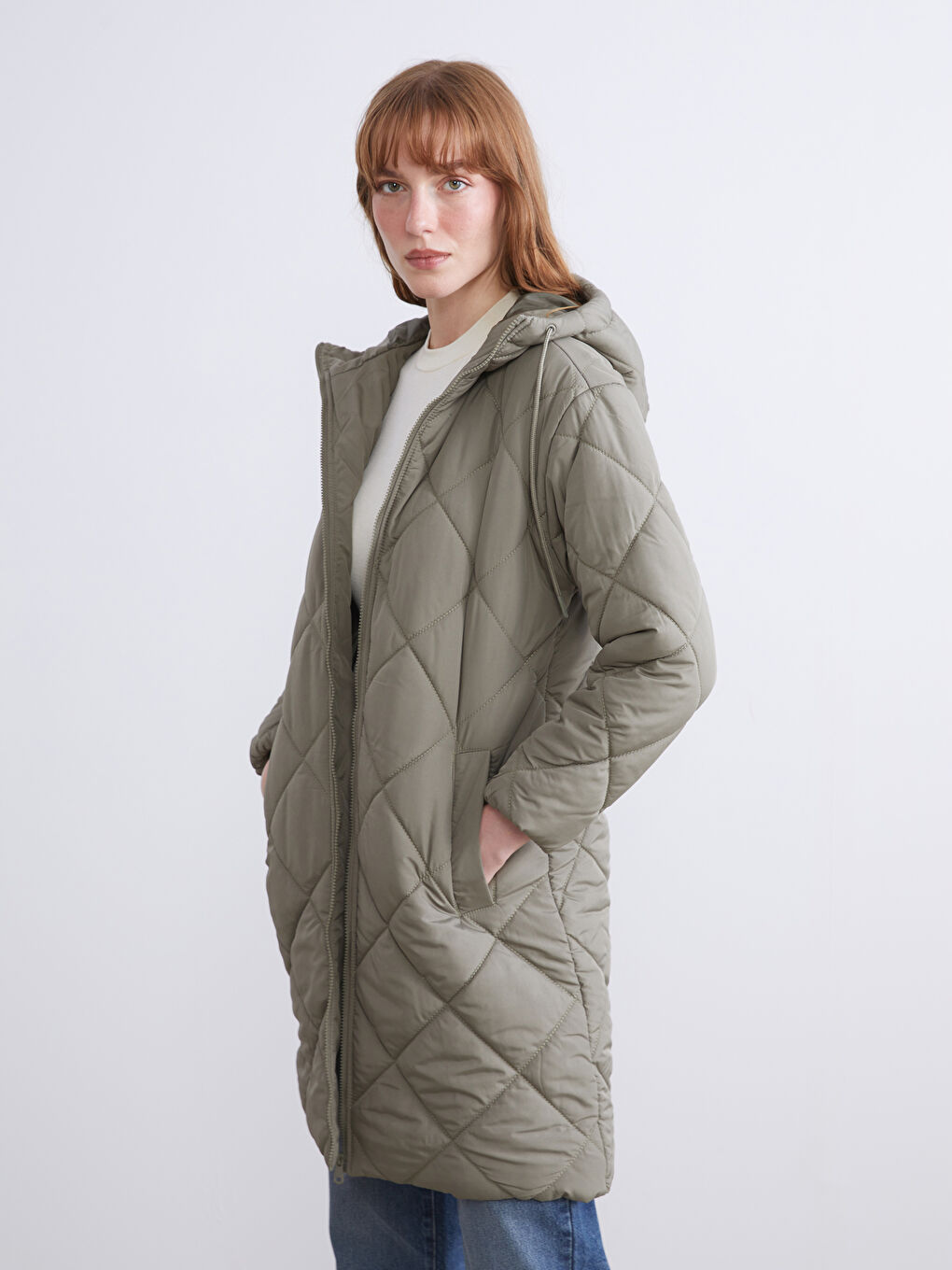 Haki Kapüşonlu Kapitone Kadın Şişme Mont