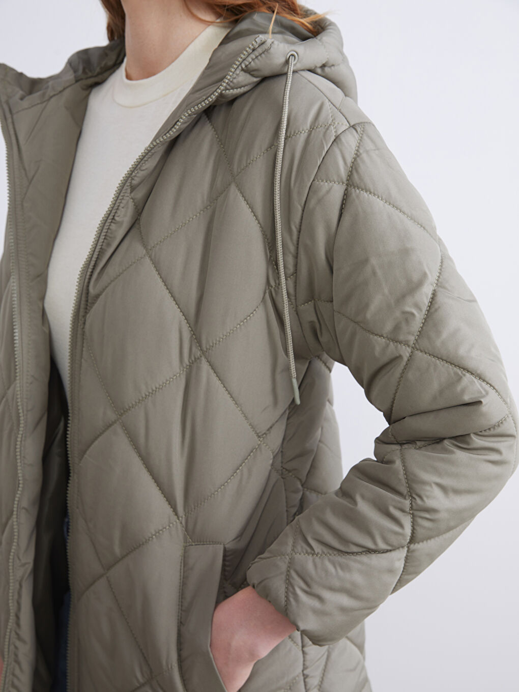 Haki Kapüşonlu Kapitone Kadın Şişme Mont-3