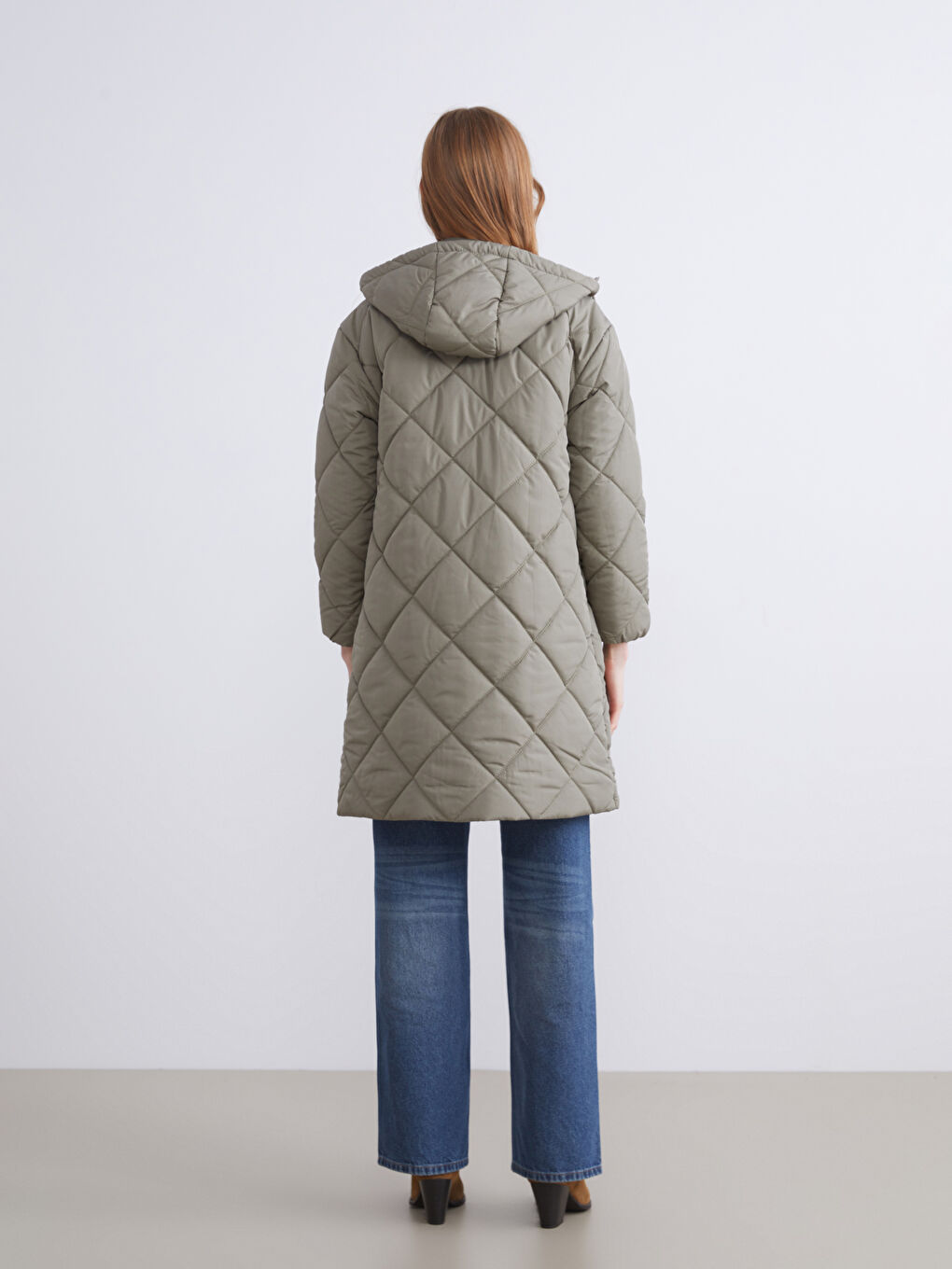 Haki Kapüşonlu Kapitone Kadın Şişme Mont-5