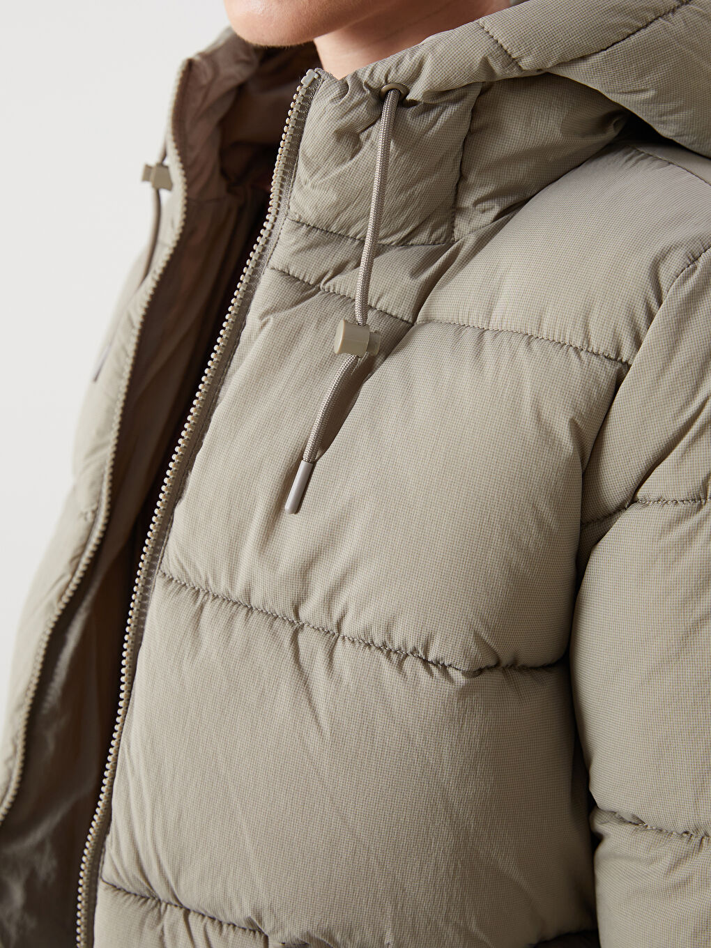 Hooded Women's Puffer Coat-2