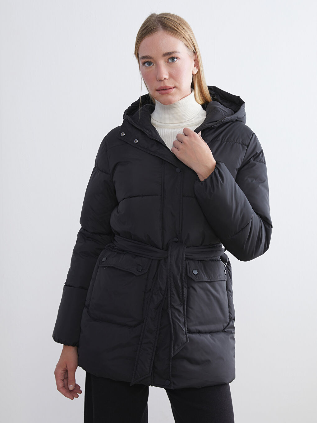 Ženska Puffer Jakna sa Kapuljačom