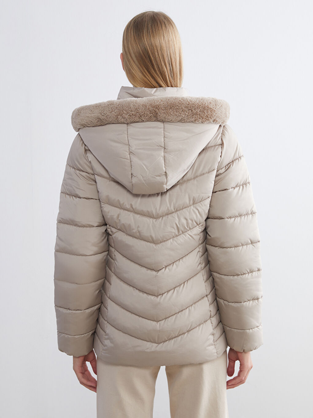 Hooded Women's Puffer Coat-4