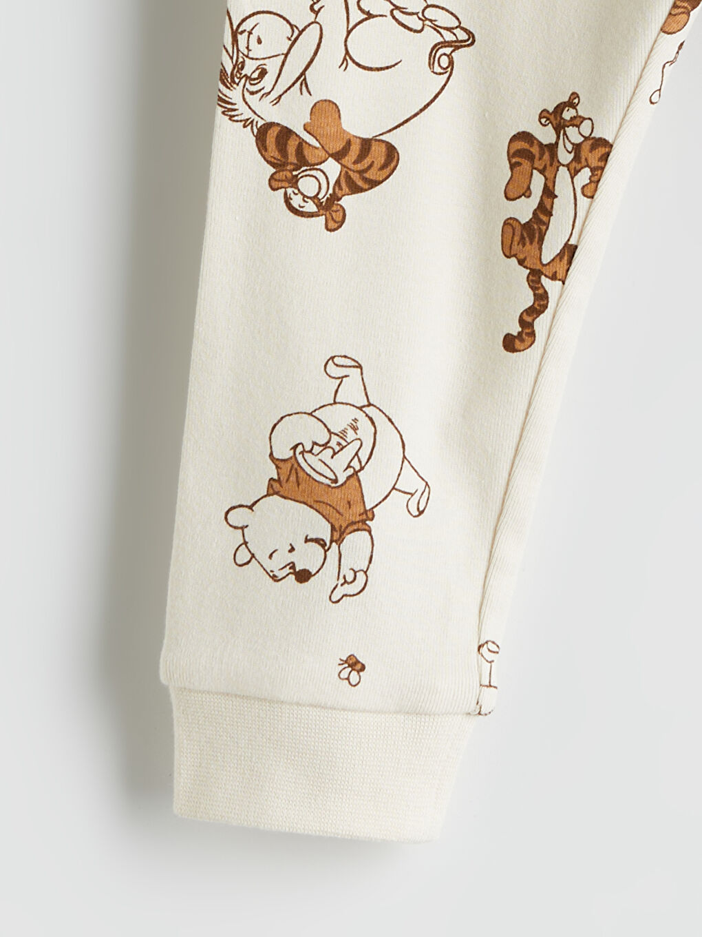 LCW baby Crew Neck Long Sleeve Winnie the Pooh Printed Baby Boys' Pyjama Set -W59560Z1-LQA