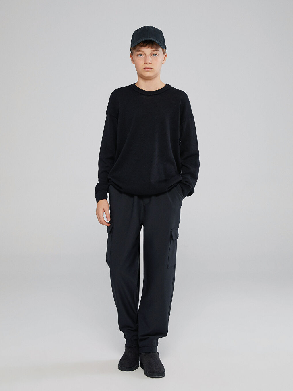 Siyah Bisiklet Yaka Erkek Çocuk Triko Kazak-1