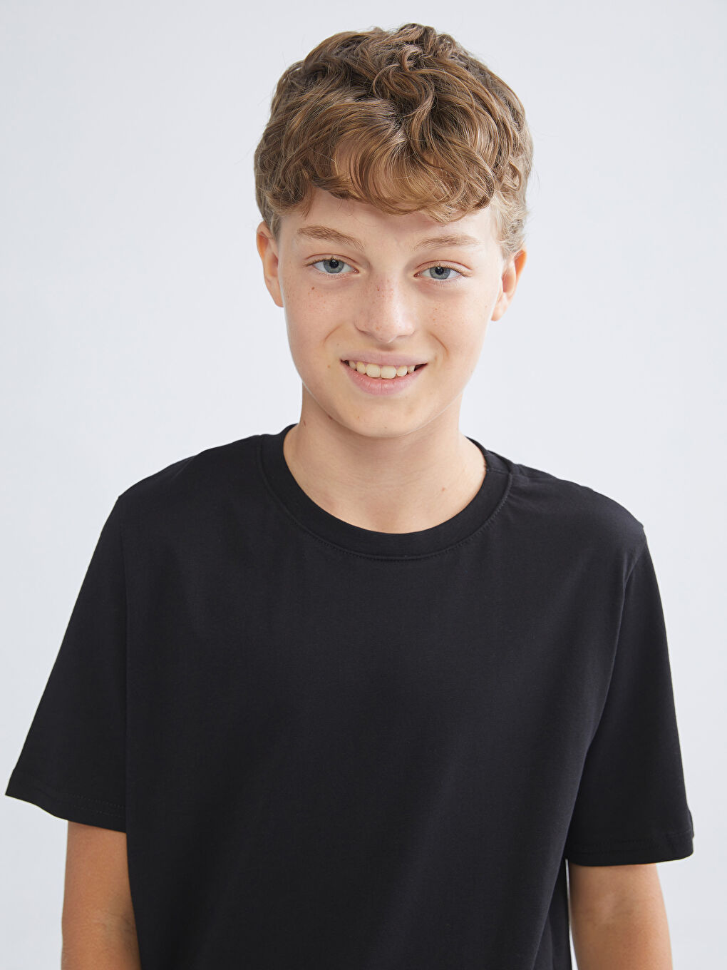 Футболка для мальчиков с круглым вырезом