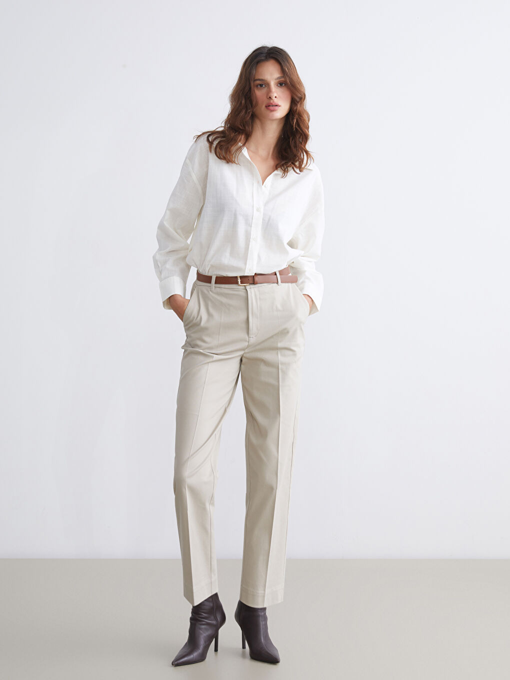 LCW Vision Belted High Waisted Carrot Fit Women's Trousers -W59631Z8-EEV