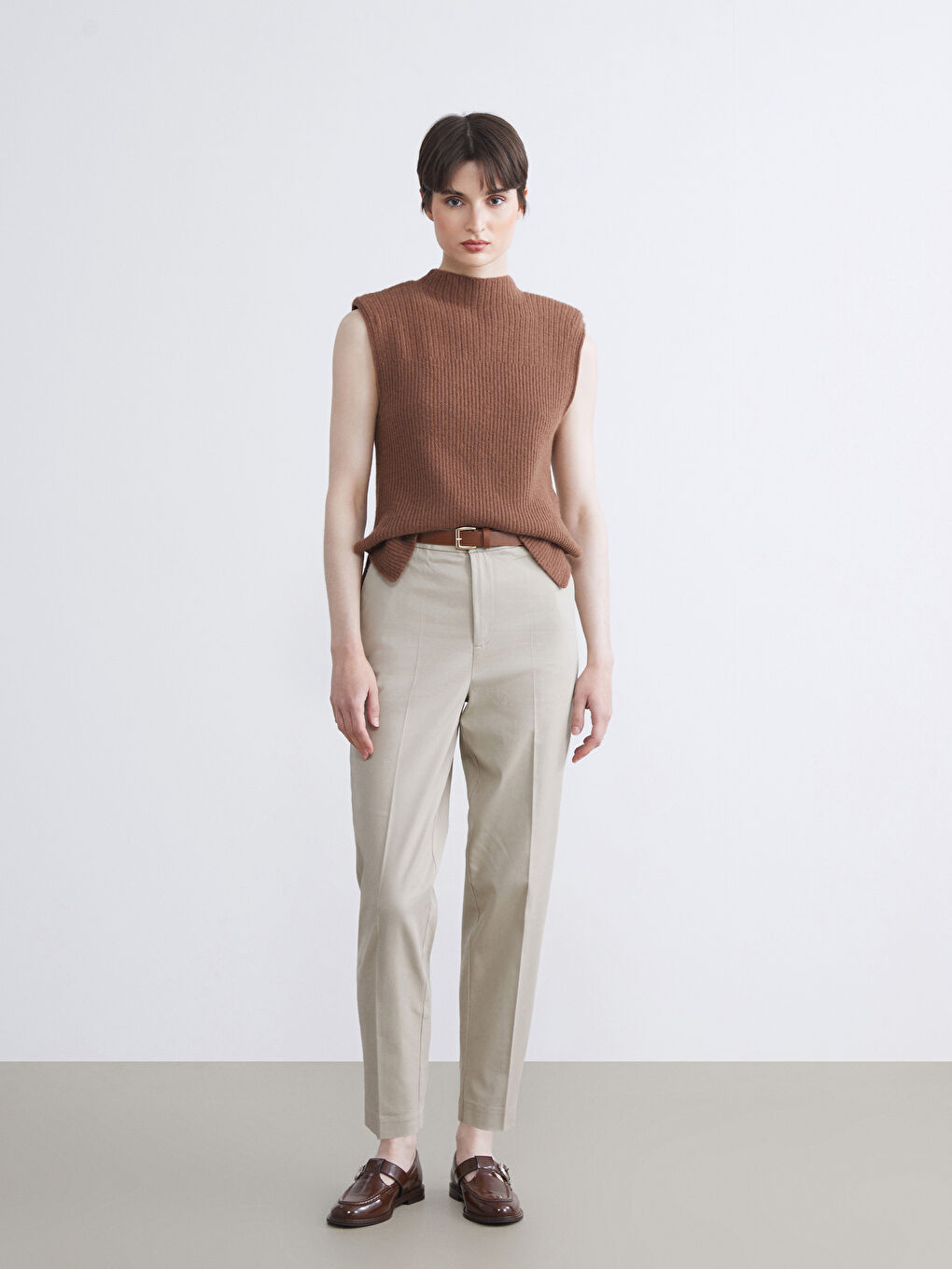 LCW Vision Belted High Waisted Carrot Fit Women's Trousers -W59631Z8-EEV