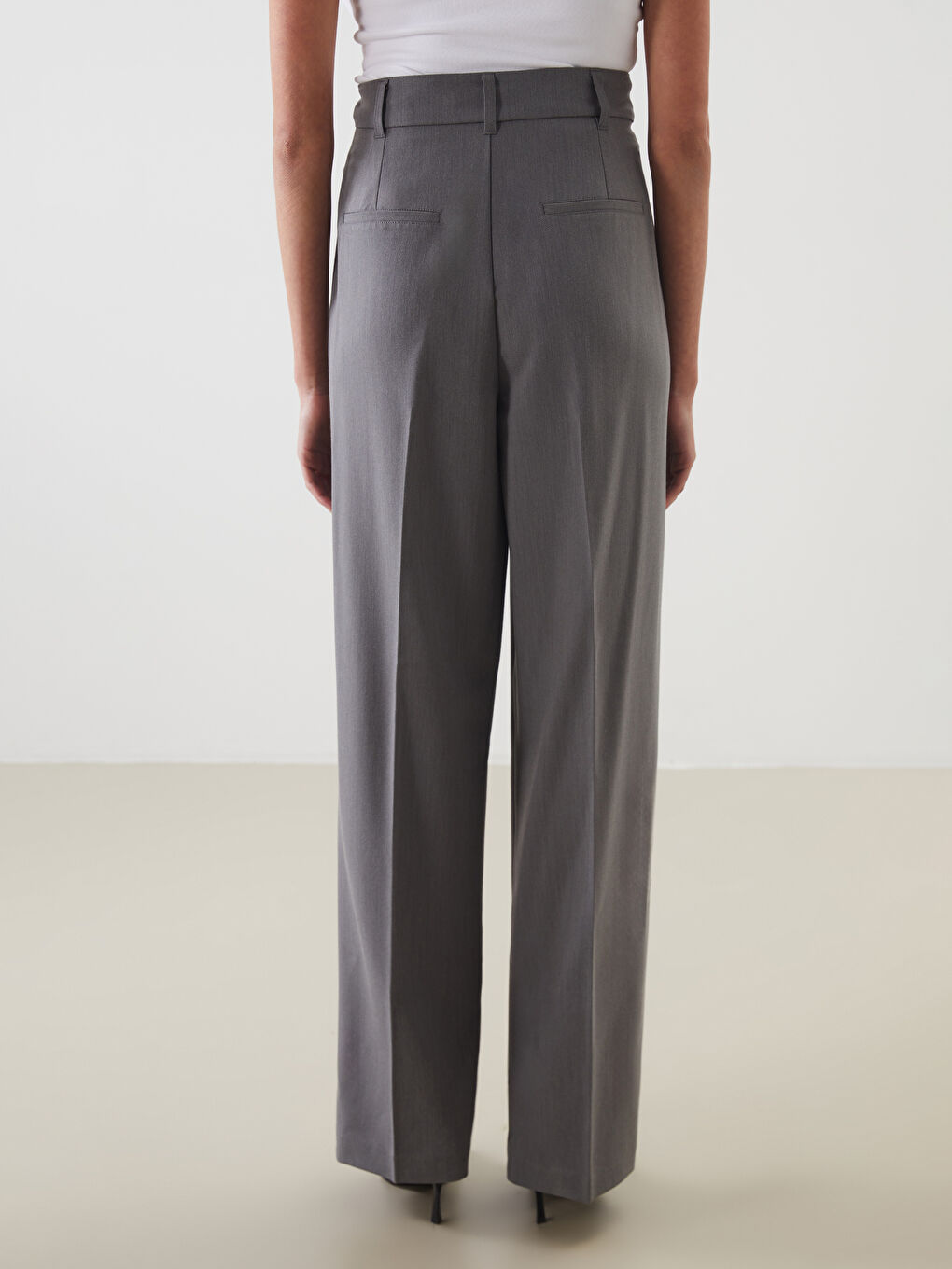 LCW Vision Loose Fit Pleated Women's Trousers -W59648Z8-JMD