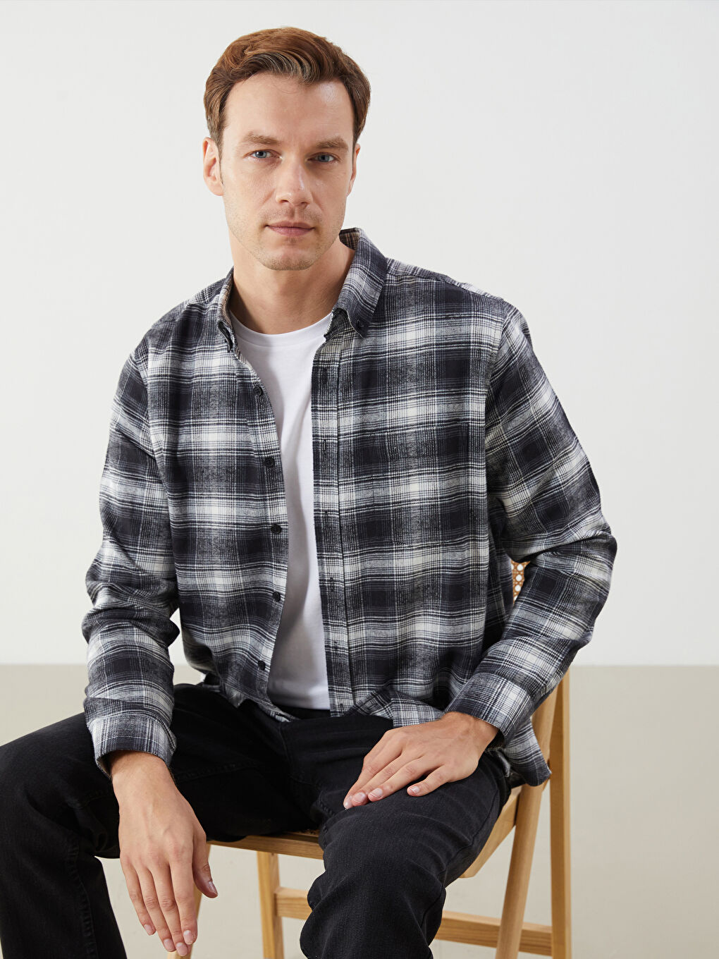 LCWAIKIKI Classic Regular Fit Long Sleeve Plaid Poplin Men's Shirt -W59651Z8-LKX