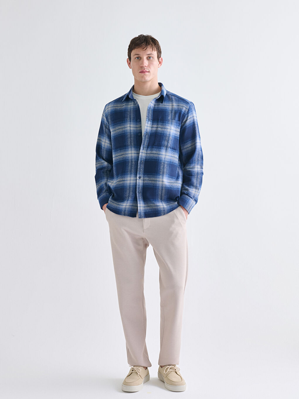 LCWAIKIKI Classic Regular Fit Long Sleeve Plaid Gabardine Men's Shirt -W59675Z8-MRR