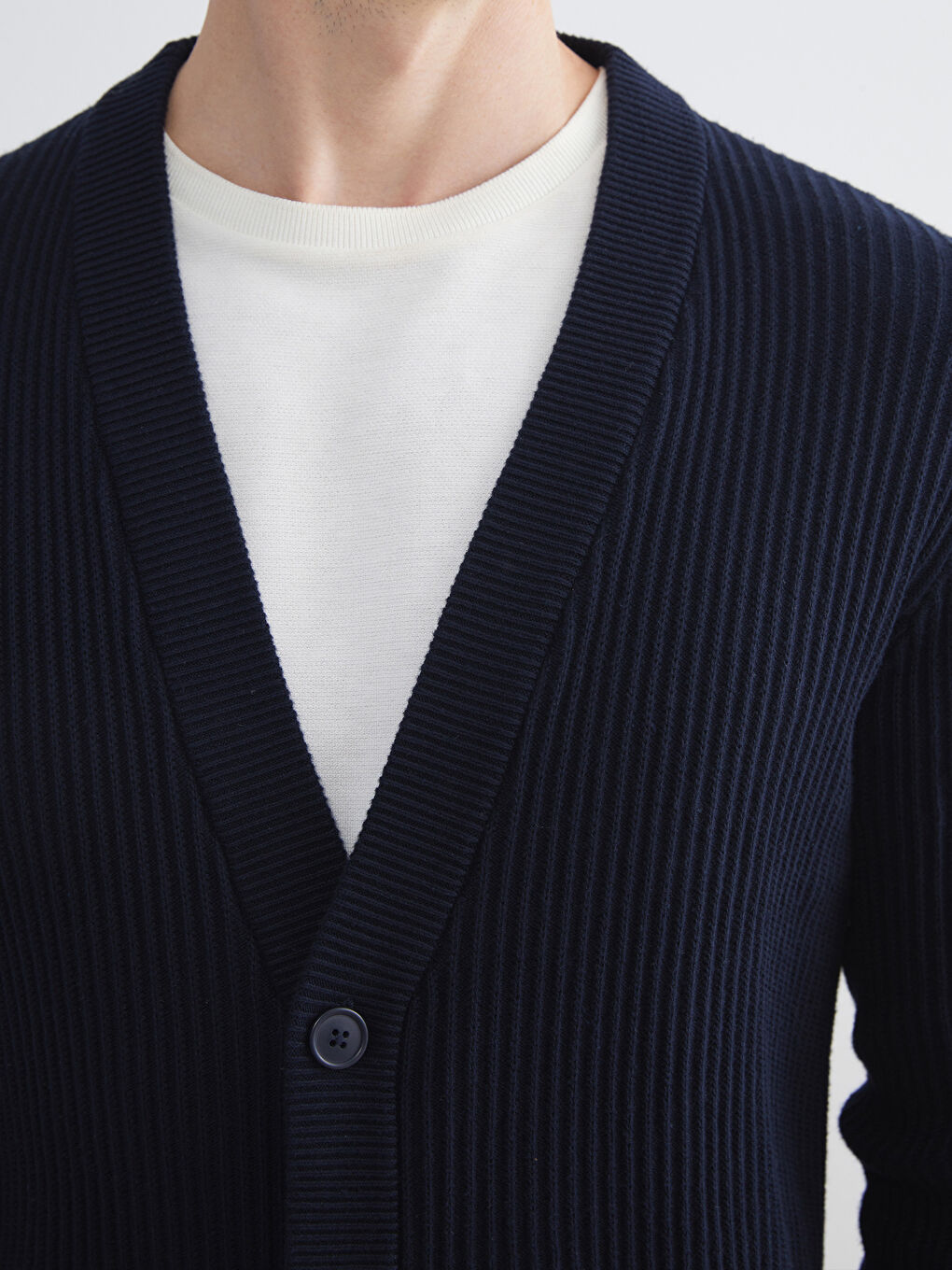 Standard Fit V Neck Men's Knitwear Cardigan-2