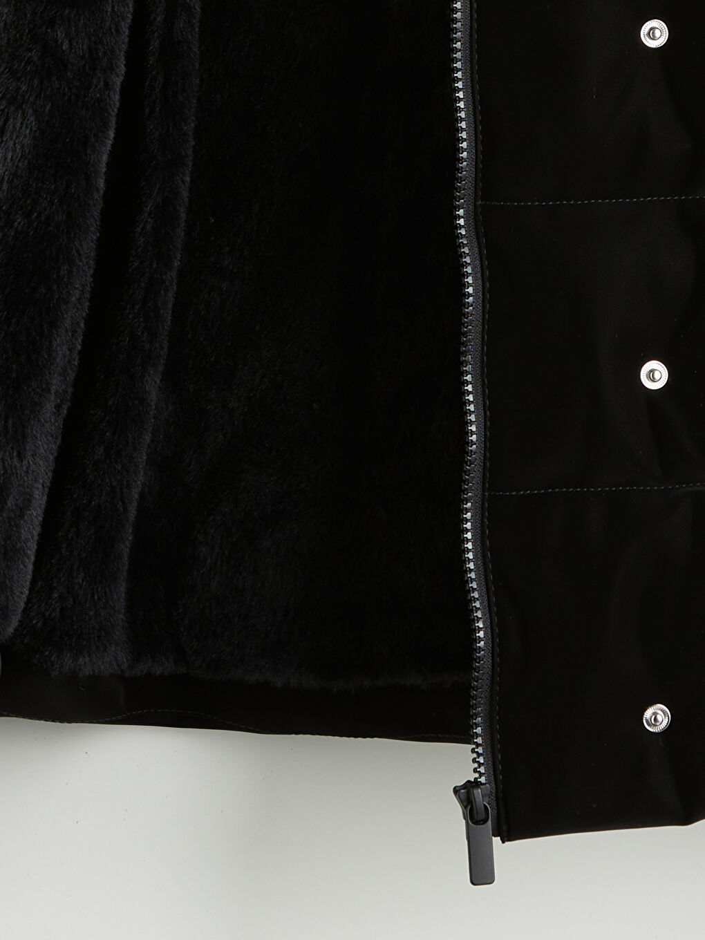 Siyah Kapüşonlu Kız Çocuk Kaban-3