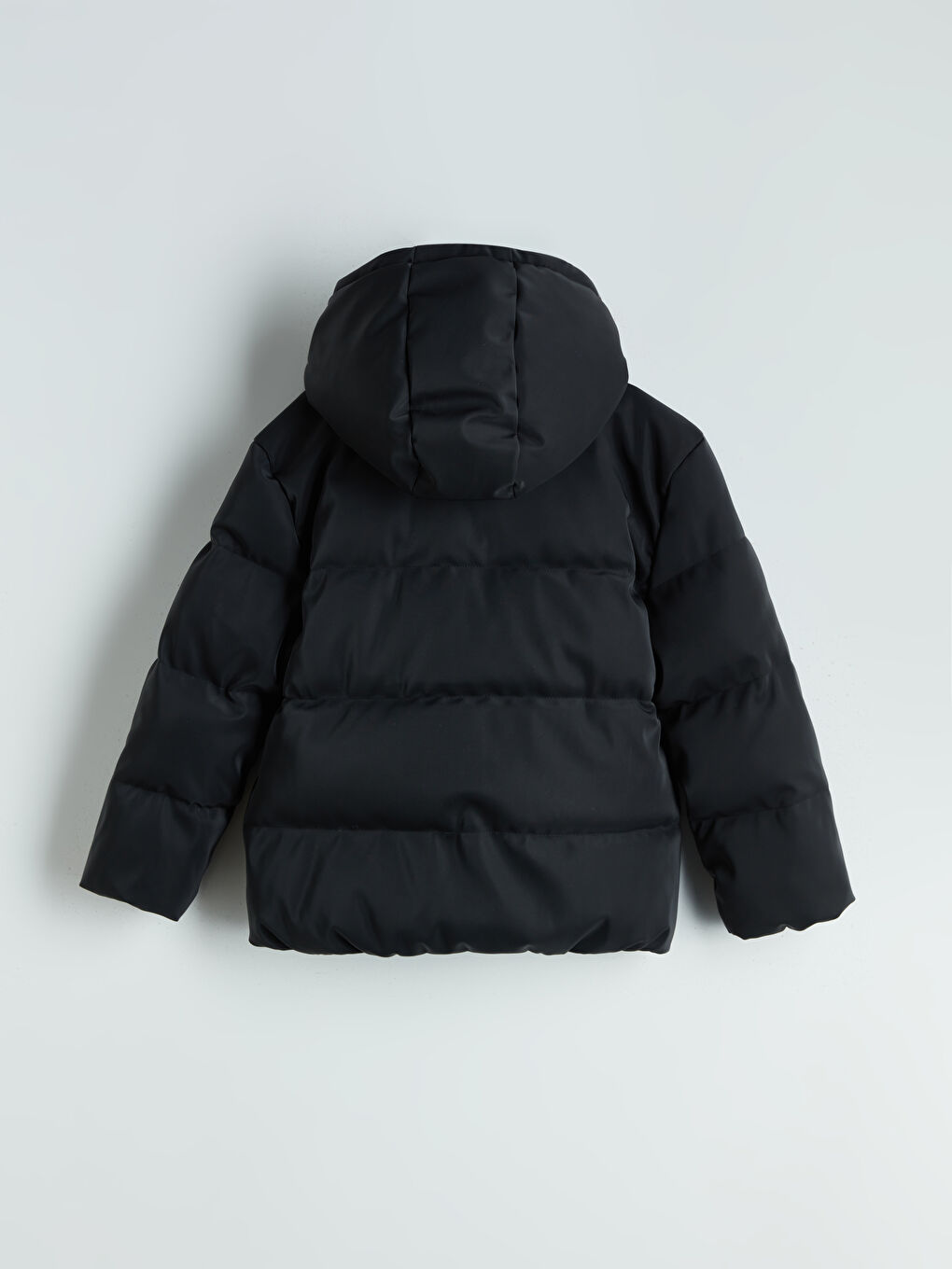 Siyah Kapüşonlu Kız Çocuk Kaban-1