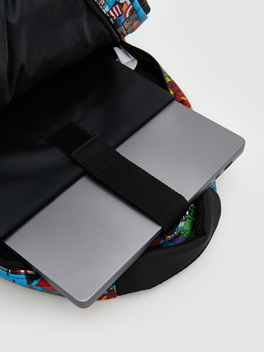 LCW ACCESSORIES Ученическа чанта Marvel с отпечатано за момчета -W59763Z4-F9C