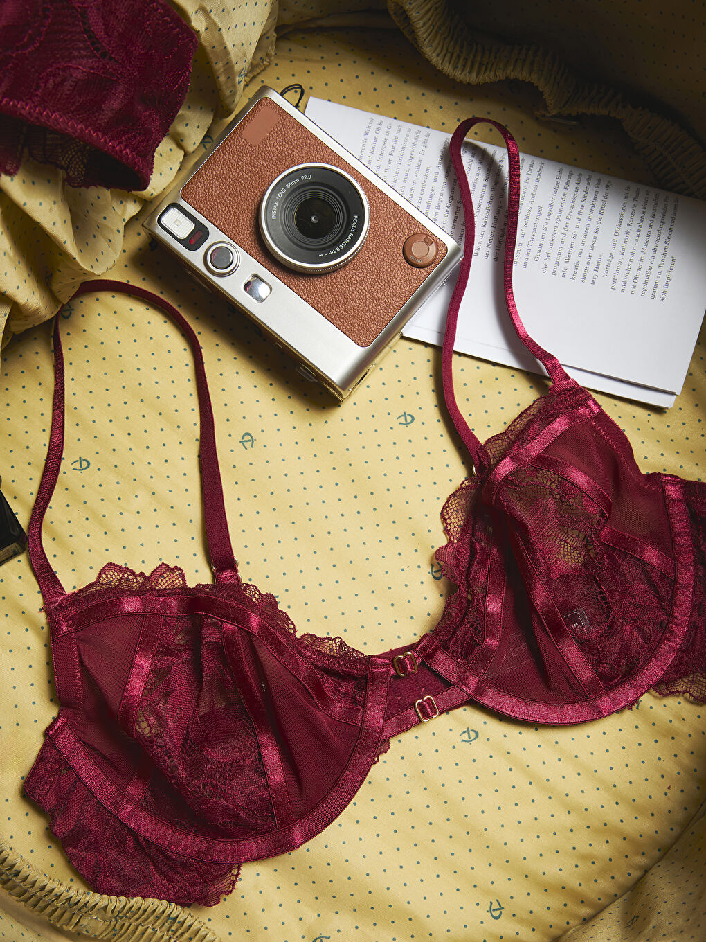 Дротовий без підкладки мереживний візерунковий бюстгальтер-футболка