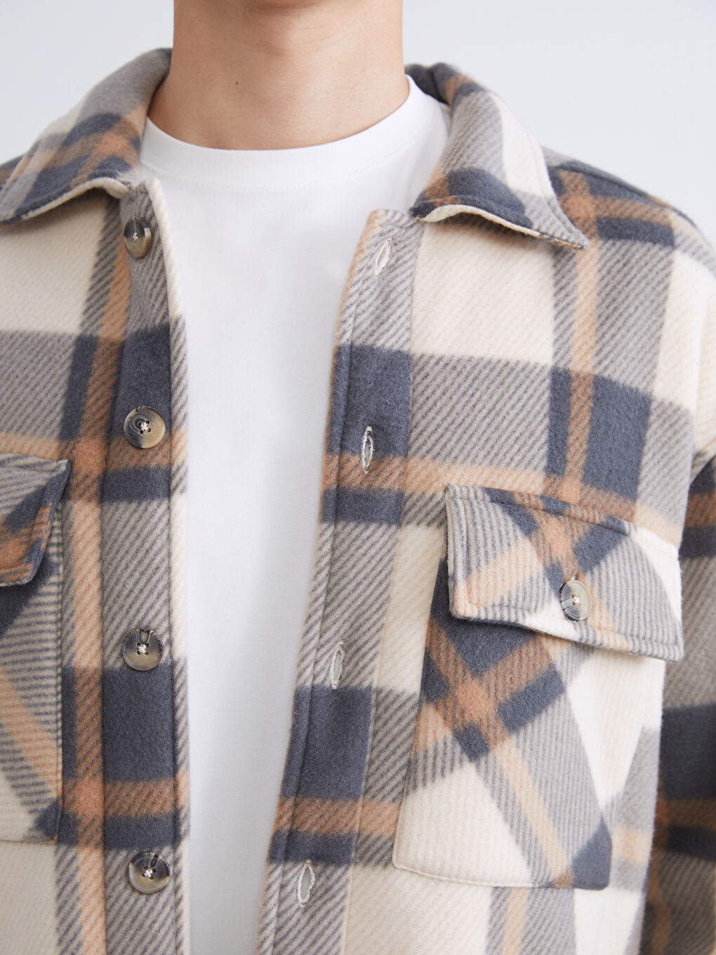 Comfortable Fit Long Sleeve Plaid Men's Shirt Jacket-4