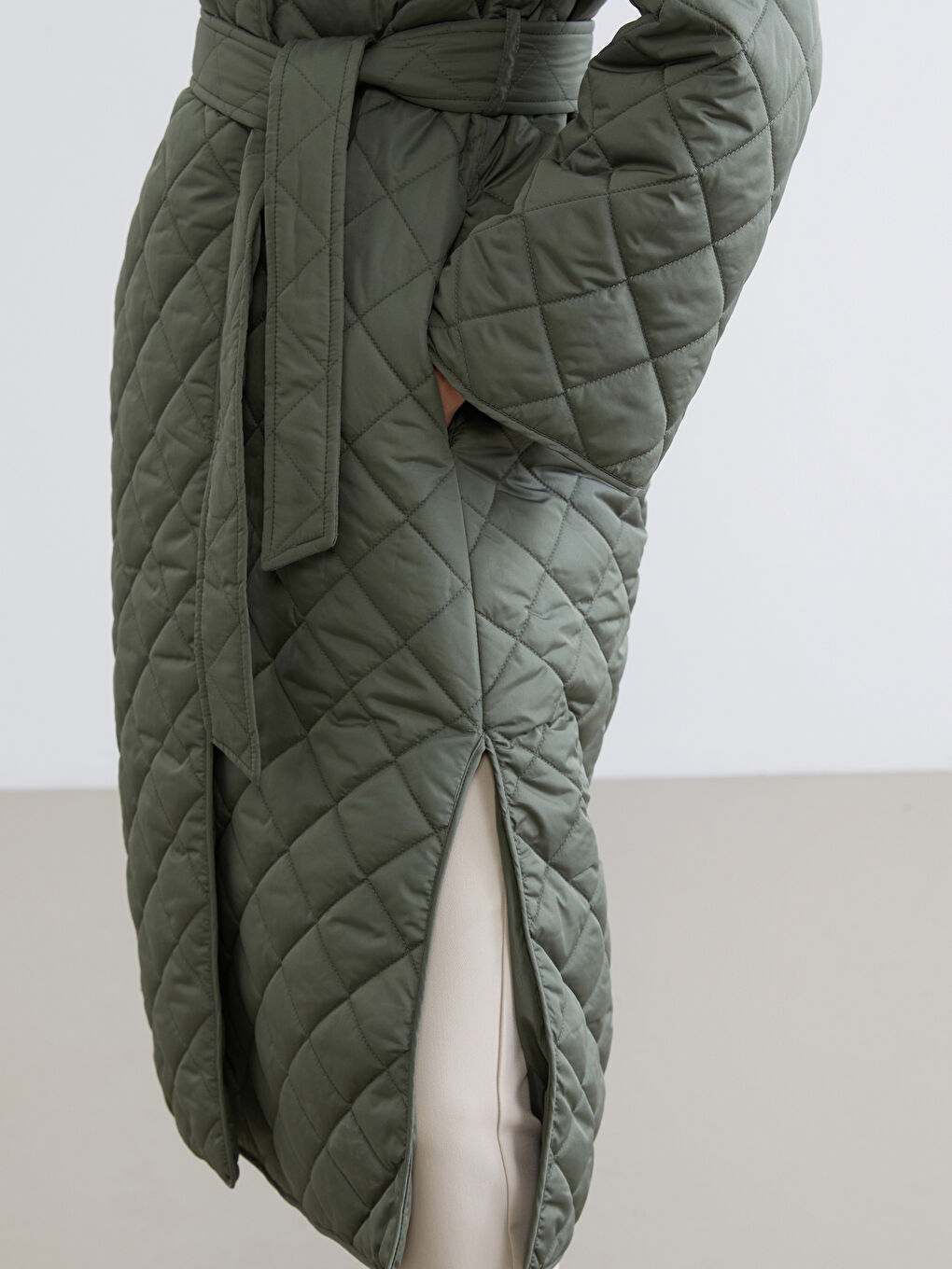 Haki Ceket Yaka Kapitone Kadın Şişme Mont-3