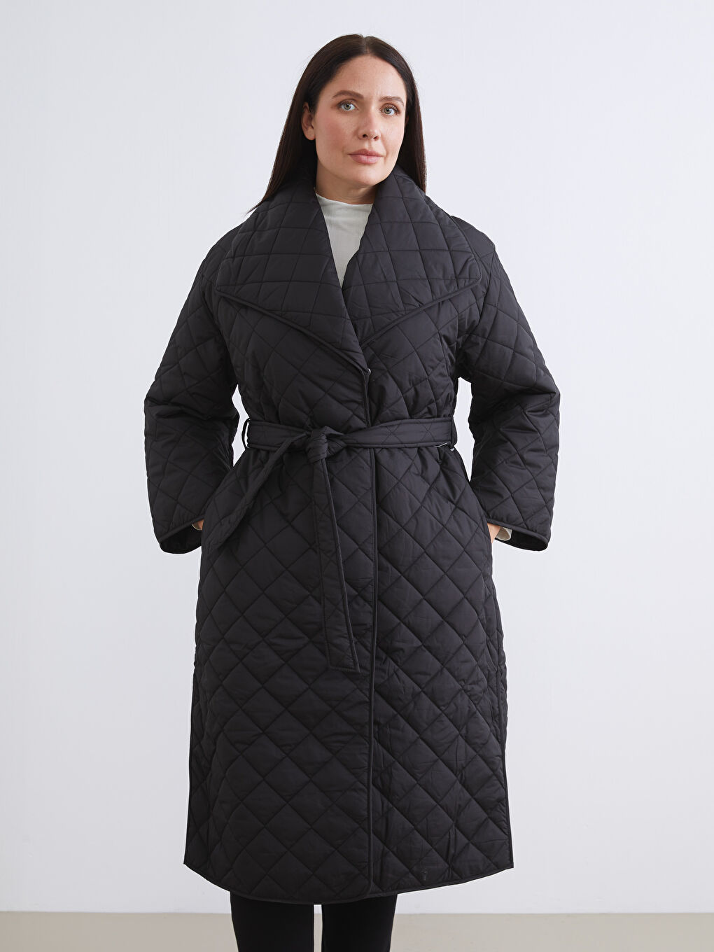 Siyah Ceket Yaka Kapitone Kadın Şişme Mont-11