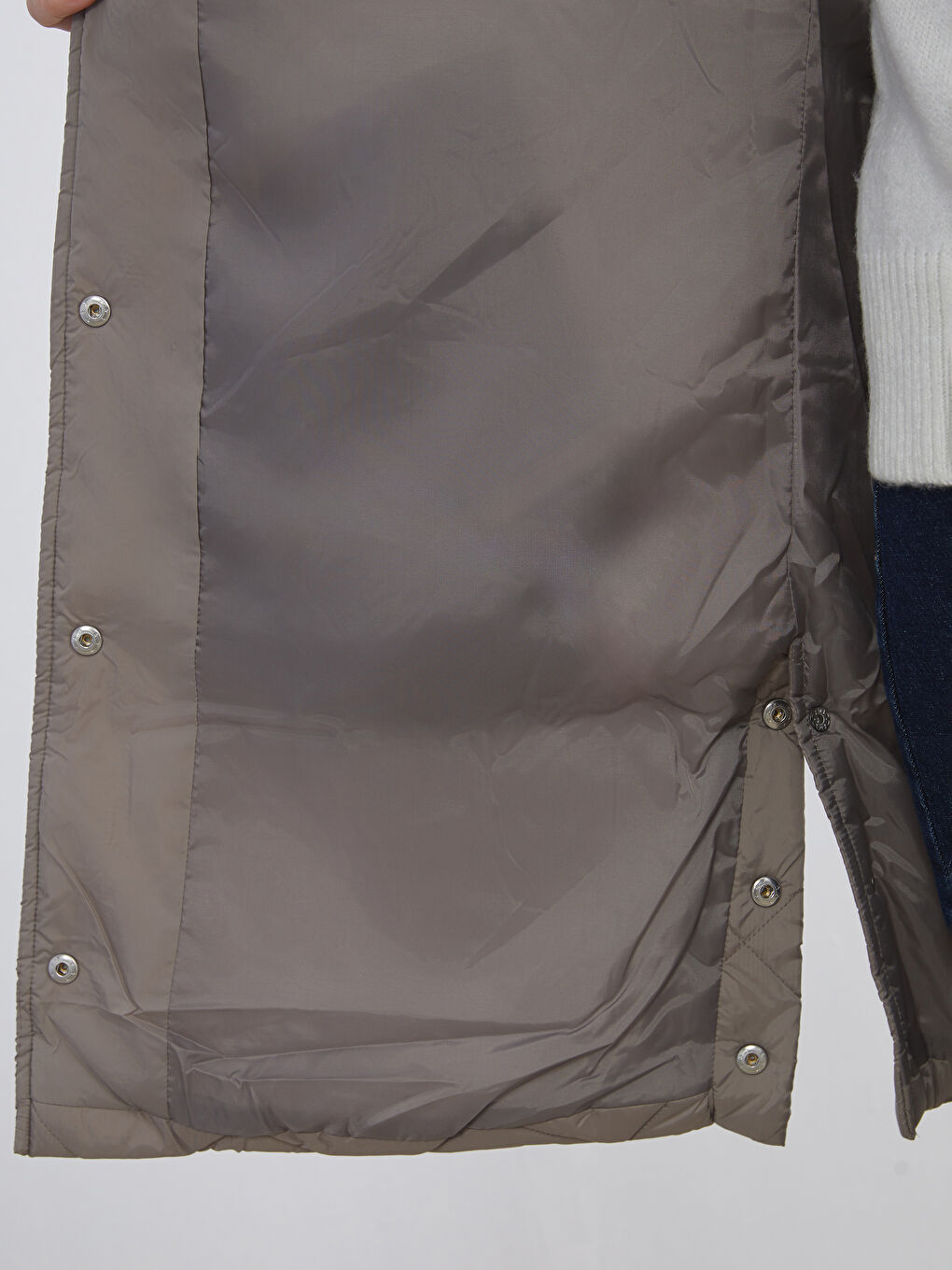 Kahverengi Kapüşonlu Kapitone Kadın Şişme Mont-9