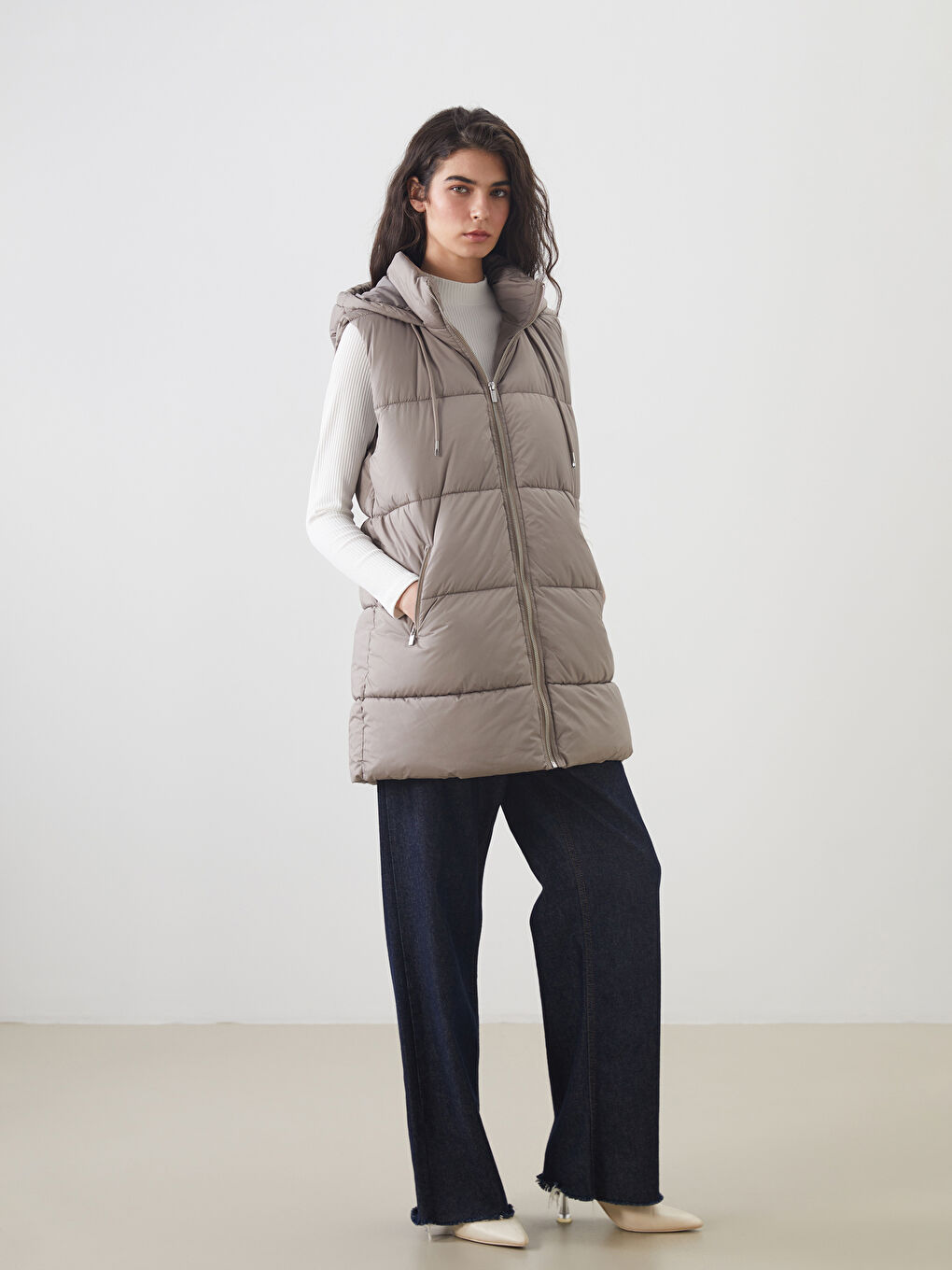 LCW Modest Hooded Women's Puffer Gilet -W59875Z8-EHW