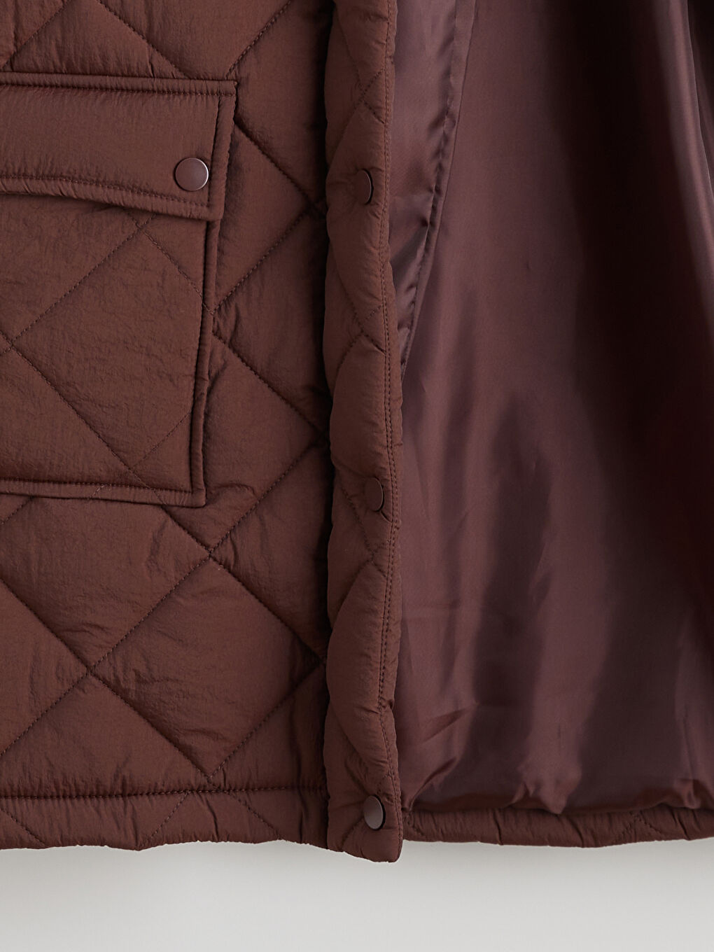 Kahverengi Kapüşonlu Kapitone Oversize Kadın Şişme Mont-6