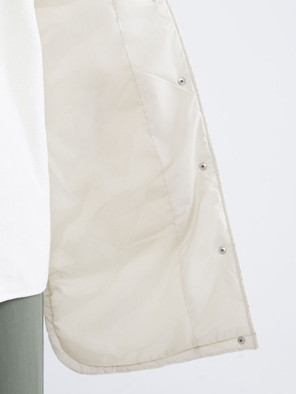 Bej Dik Yaka Kapitone Kadın Şişme Yelek-4