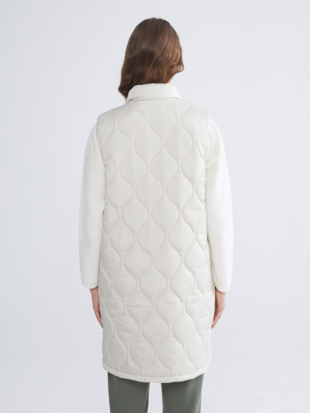 Bej Dik Yaka Kapitone Kadın Şişme Yelek-5