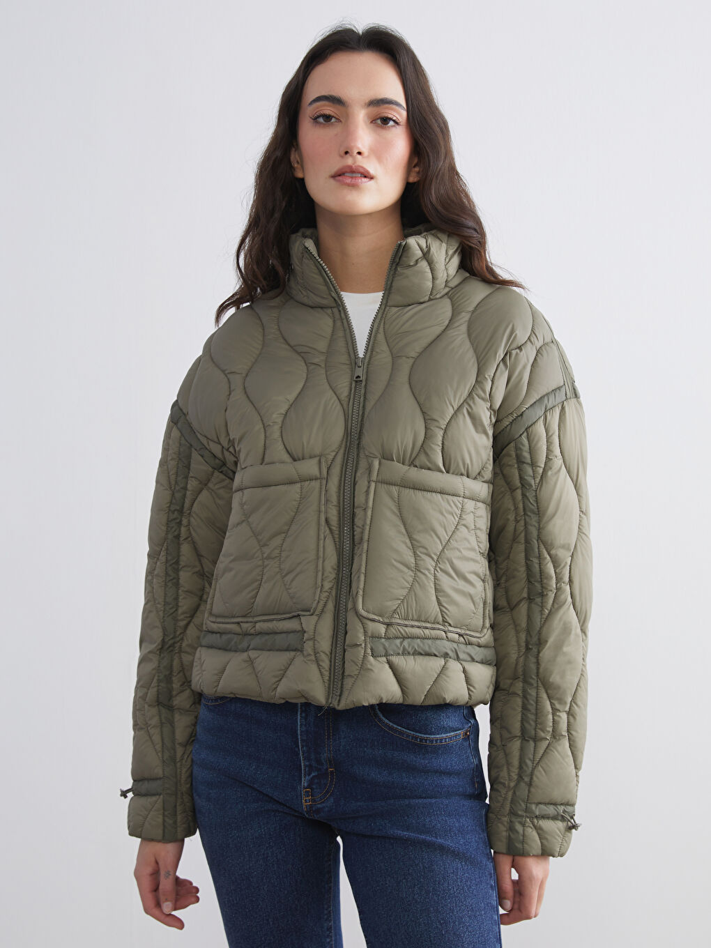 Haki Dik Yaka Kapitone Kadın Şişme Mont